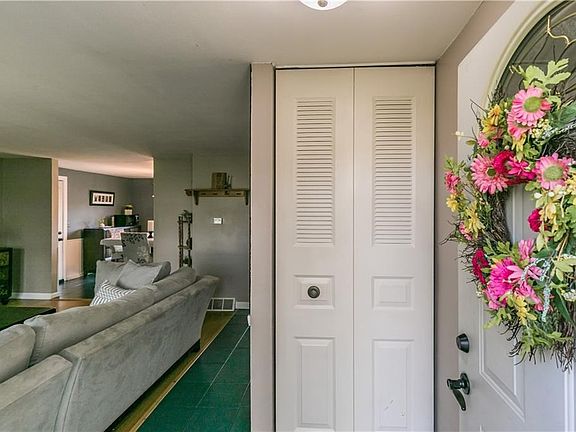 2nd image of 4986 Woodmark Dr