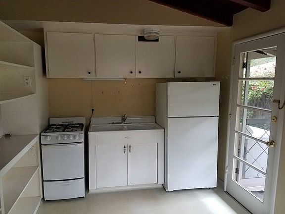 5th image of 2065 Amherst St