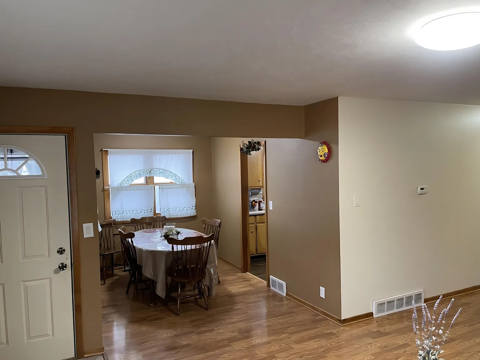 823 N K St — Photo 4