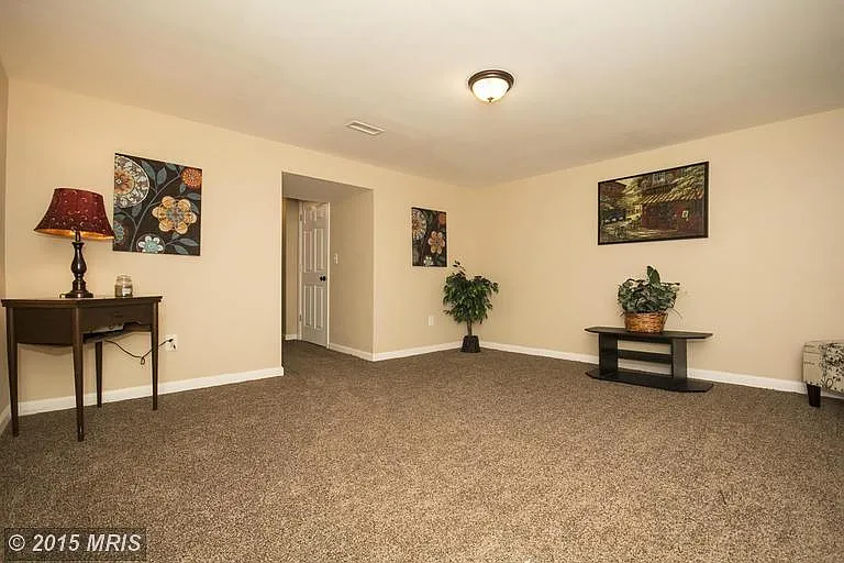 1573 Stonewood Rd — Photo 24