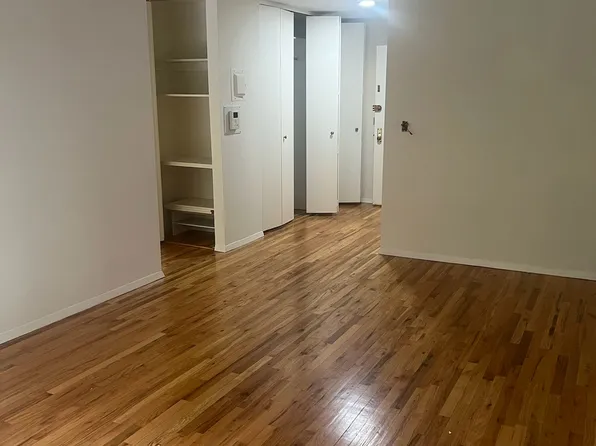 417 East 90th Street image 3 of 18