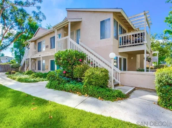 201 Diamond Way APT 123, Vista, CA 92083