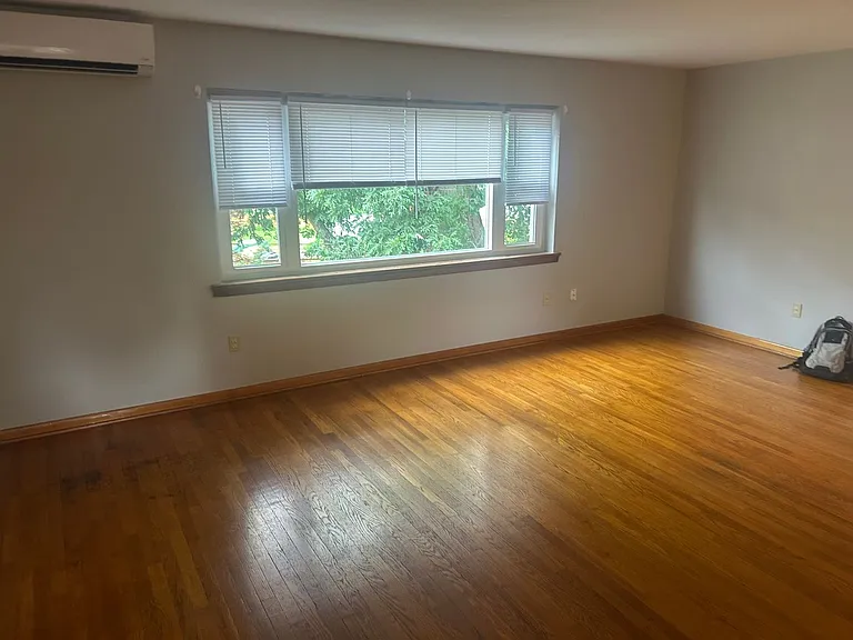 626 N Union St #5 — Photo 2