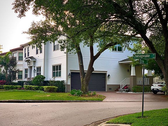 2nd image of 136 Chesapeake Ave