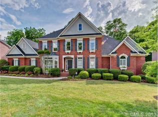 6401 Woodleigh Oaks Dr, Charlotte, NC 28226