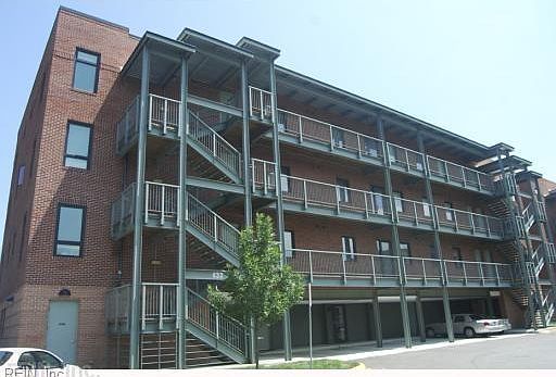 4th image of 433 Saint Pauls Blvd