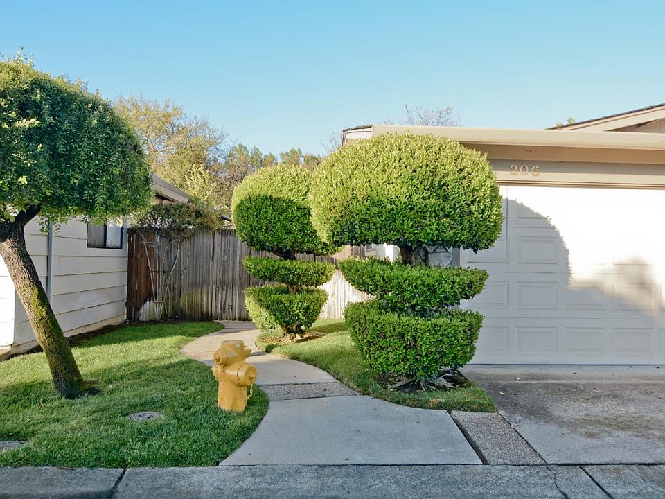 2nd image of 206 Leisure Dr #206