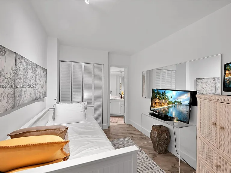 1111 Crandon Blvd #C504 — Photo 12