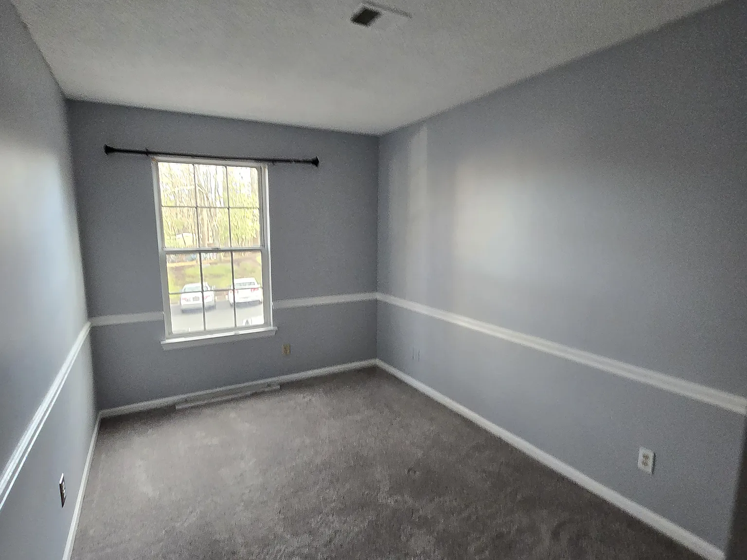2 bed, 998 sqft, $2,200 — Photo 1