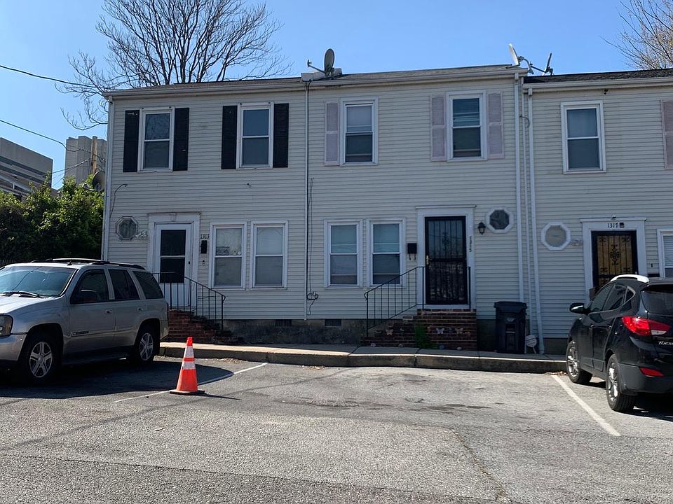 2nd image of 1313 Wilson St