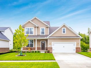 172 Copper Rdg, Commerce Township, MI 48390