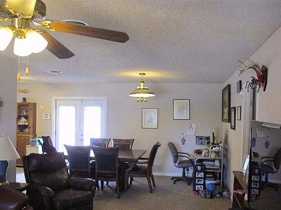 4th image of 504 N Sunset Ave