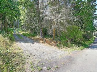 1800 Forest Hill Rd, Camano Island, WA 98282