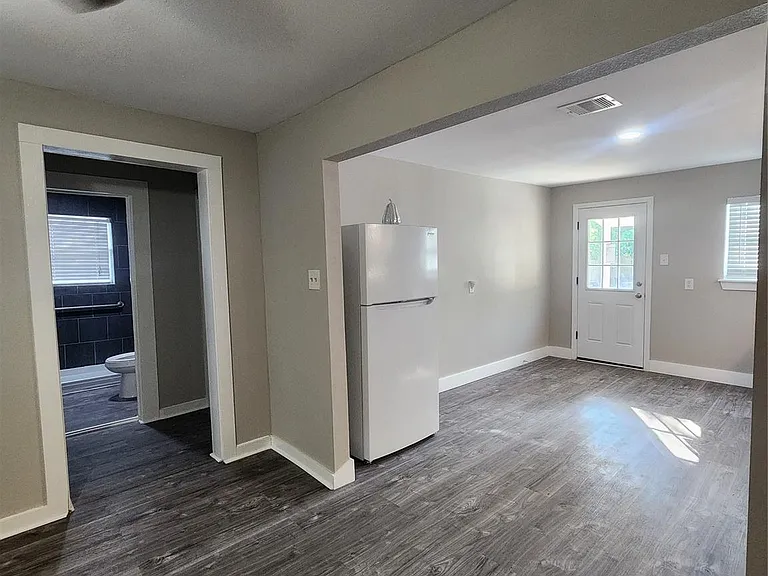 6203 Hoffman St — Photo 6