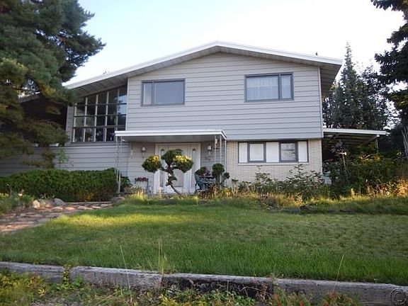 3rd image of 2219 42nd St