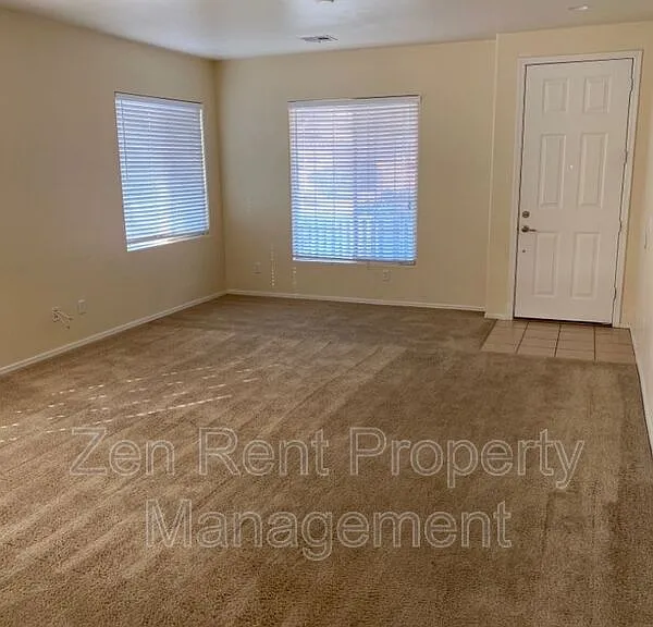 4569 E Sundance Ave — Photo 4