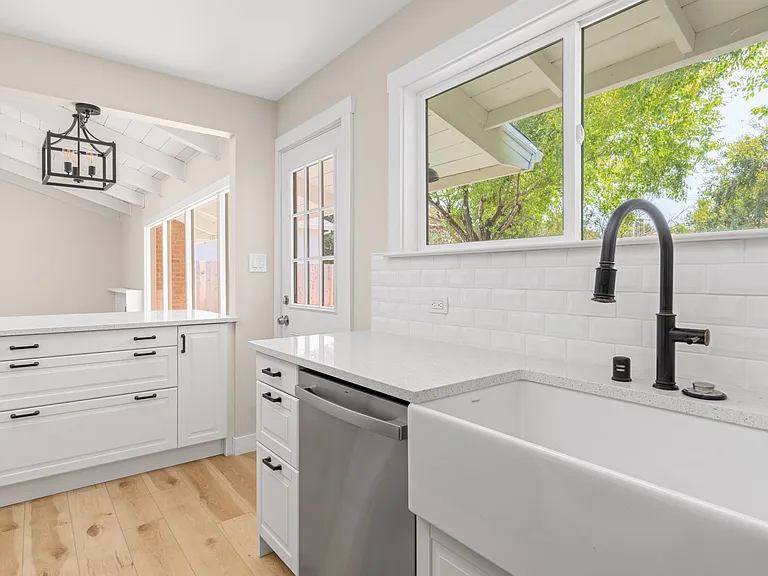 45 Pamela Ct — Photo 4
