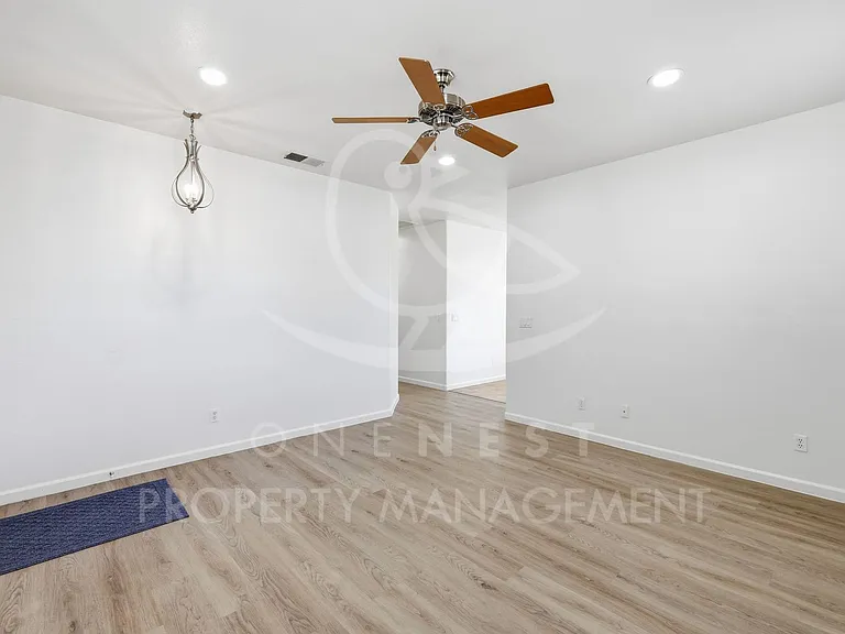 3518 Garden Rose Dr — Photo 4