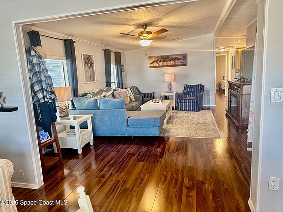 4th image of 1108 Navajo Dr