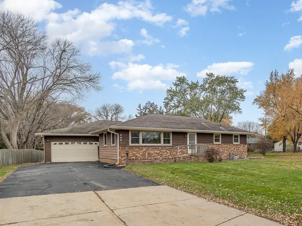 4001 65th Ave N, Brooklyn Center, MN 55429