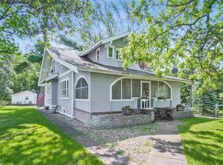416 E Park St, Montello, WI 53949