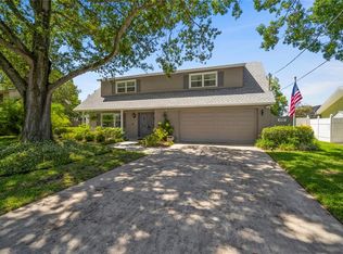 8704 Hickorywood Ln, Tampa, FL 33615