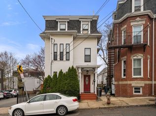 24 Pinckney St #1, Somerville, MA 02145
