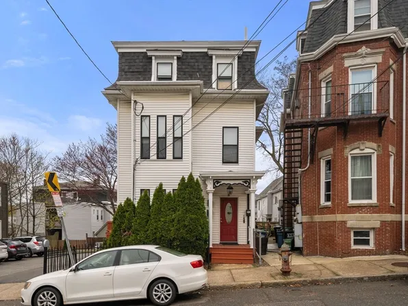 24 Pinckney St #1, Somerville, MA 02145