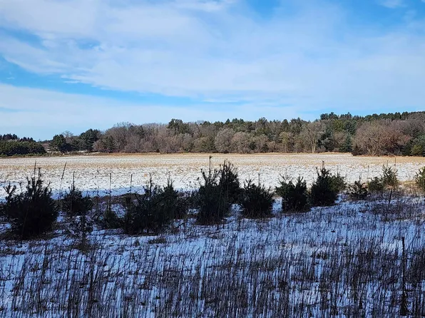 Spencer Lake Rd, Waupaca, WI 54981