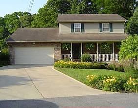 1st image of 19 Sunnydale Dr