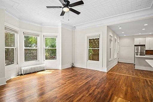 2nd image of 35 Oak Ave APT 1