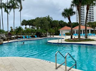 3300 NE 191st St APT 216, Aventura, FL 33180
