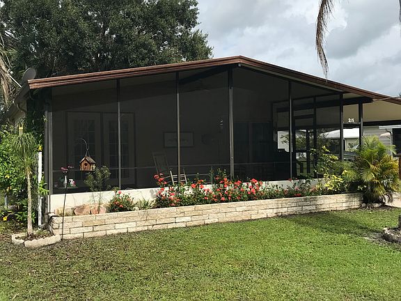 4th image of 10307 SW Lettuce Lake Ave Lot M215