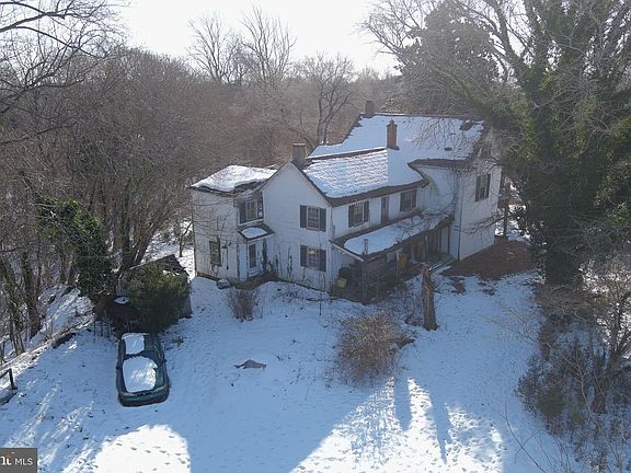 4th image of 60 Friendship Rd