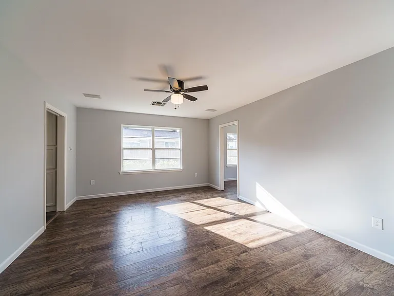 3627 Tartan Ln — Photo 8