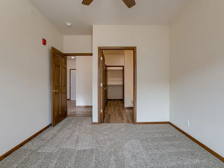 Wilderness Hills South Apartments — Photo 36