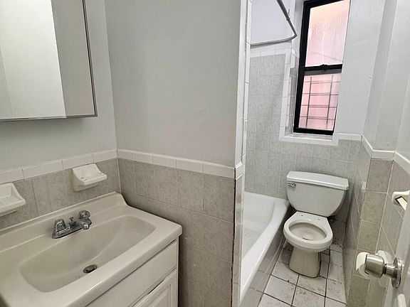 4th image of 54 W 174th St APT 1C