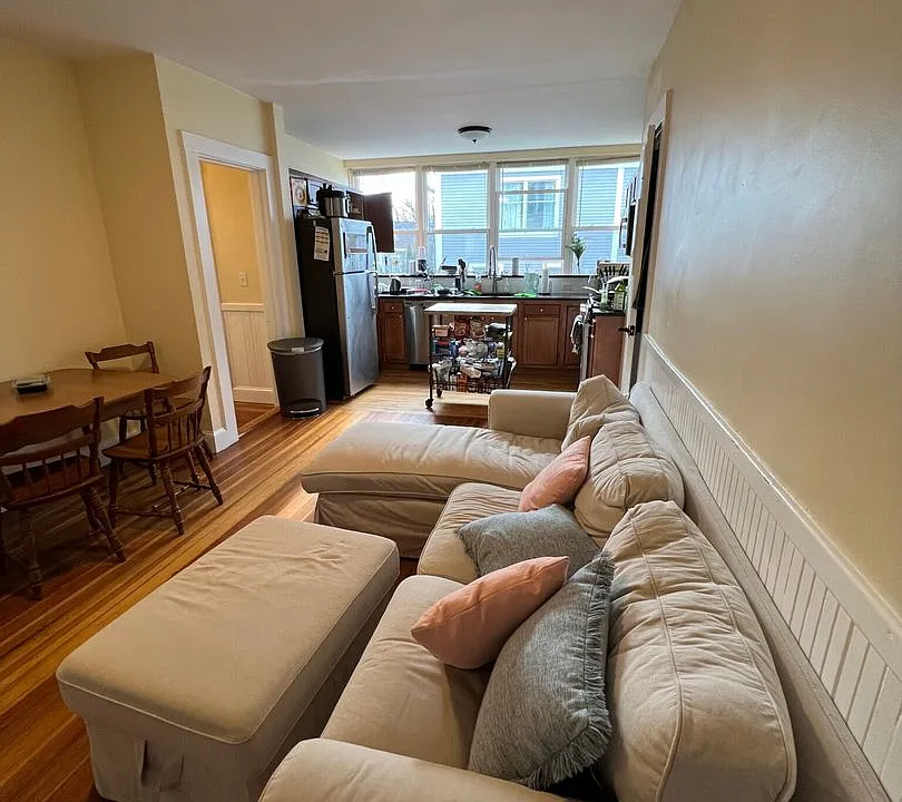 340 Beacon St #2B