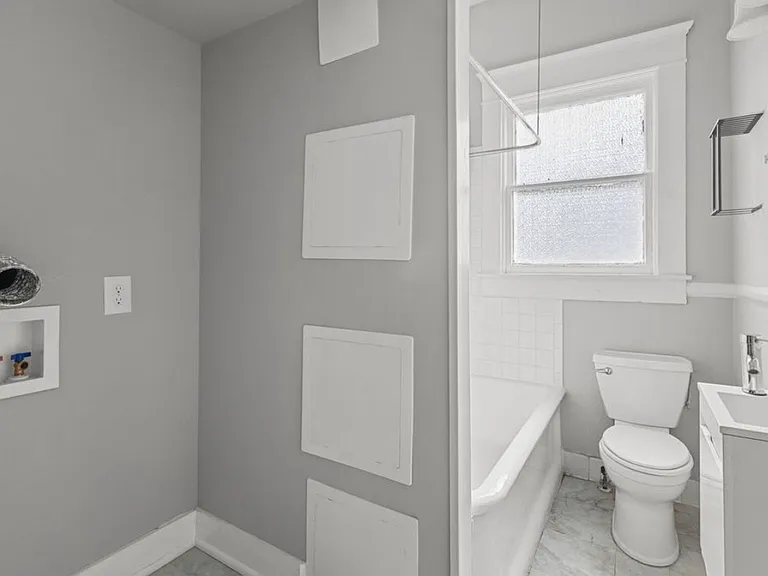 514 Wapping St #A — Photo 10