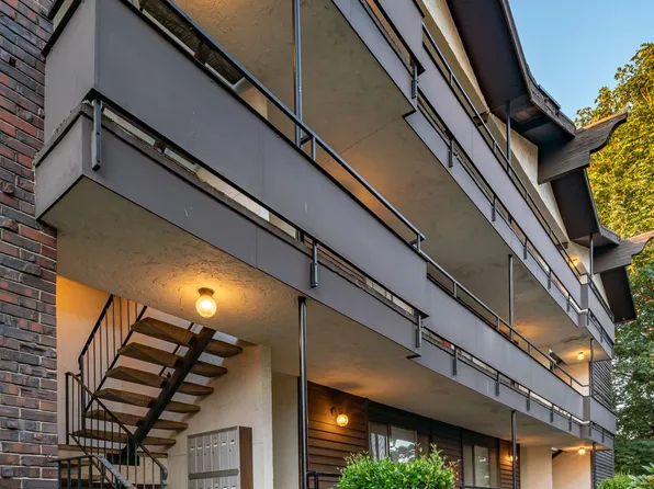 Live Close To Carkeek Park!