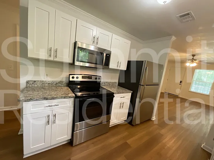 651 Langston Dr SW — Photo 6