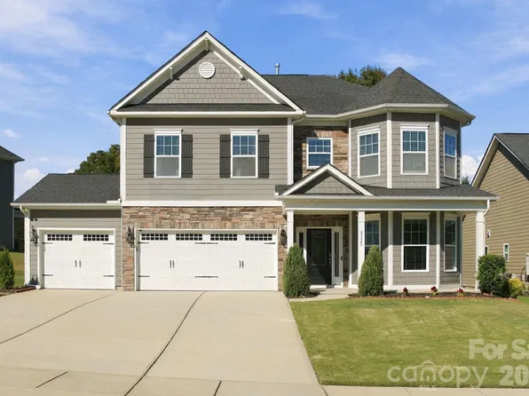 8328 Sandstone Crest Ln, Indian Land, SC 29707