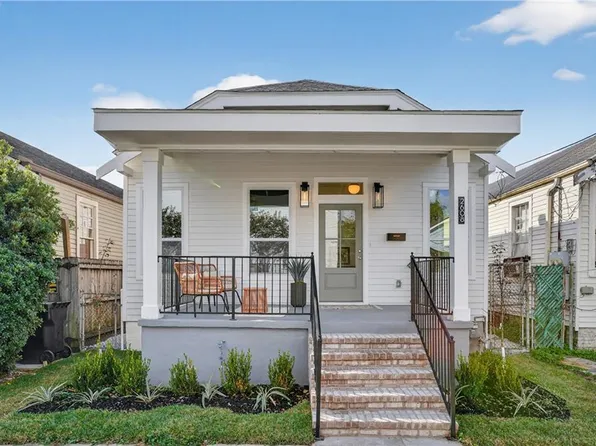 2608 Upperline St, New Orleans, LA 70115