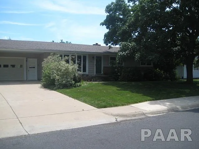 503 W High St photo 1