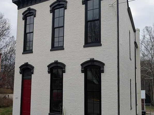 1017 W 1st St, Madison, IN 47250