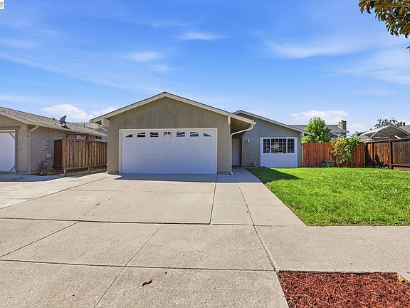 2nd image of 40 Gonzalez Dr