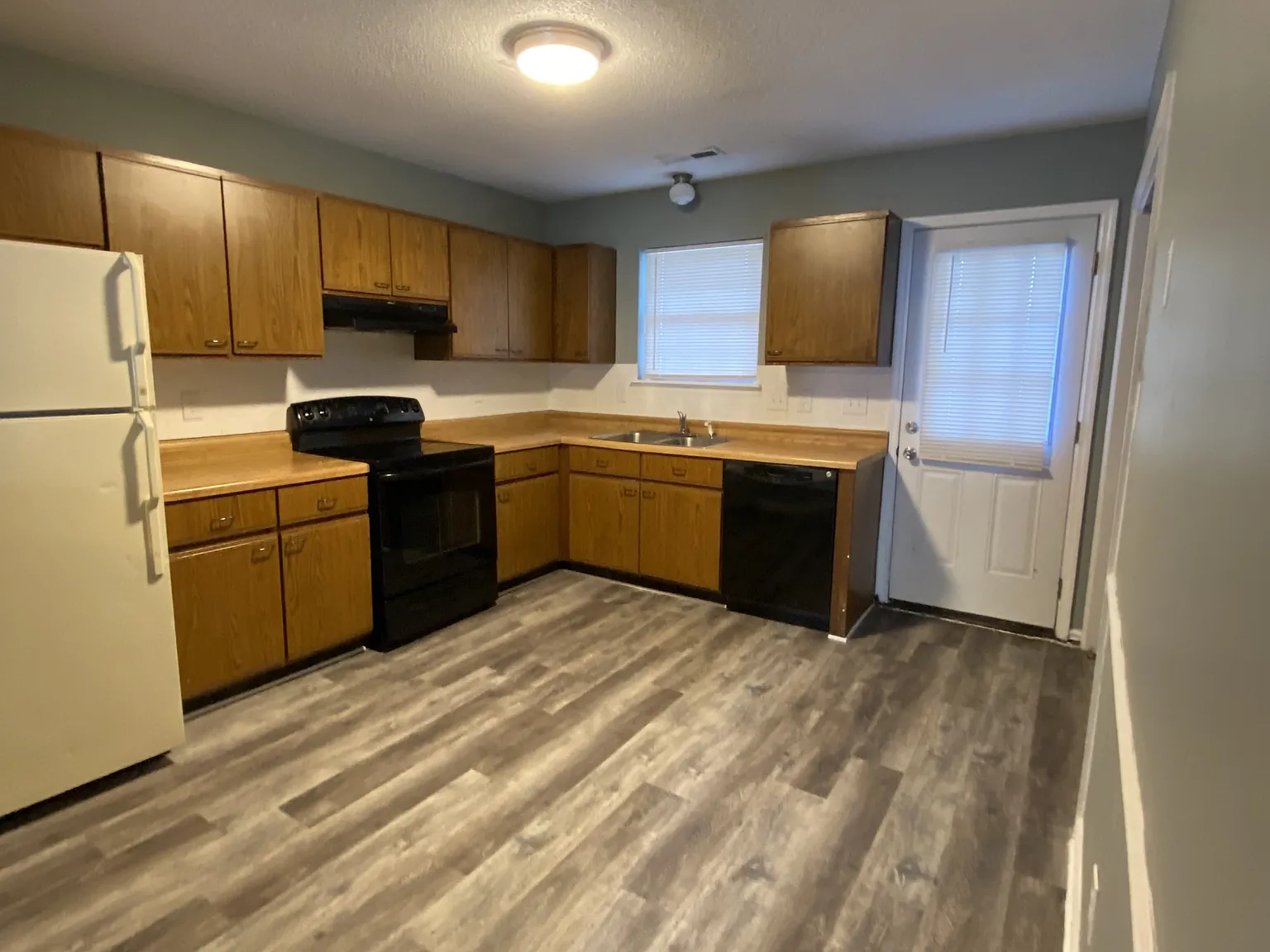 1524 Tramway Court - 1 — Photo 3