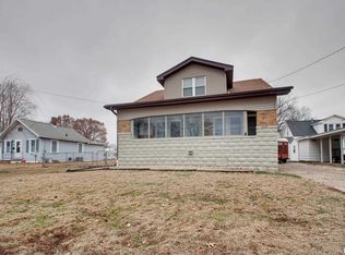 2929 Whewell Ave, Quincy, IL 62301