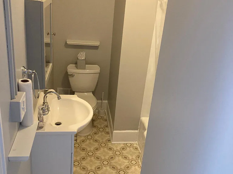 11 E High St #2 — Photo 6