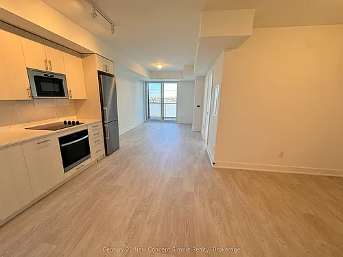 2545 Simcoe St N Photo 1